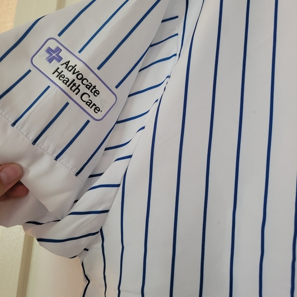 Cubs Scrub Top - Picture 3 of 5